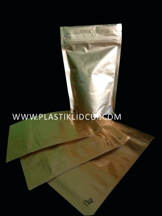 Sedia Plastik  Standing Pouch Alumunium Foil Cahaya 